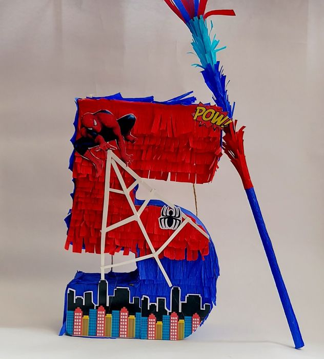 Пинята спайдермен