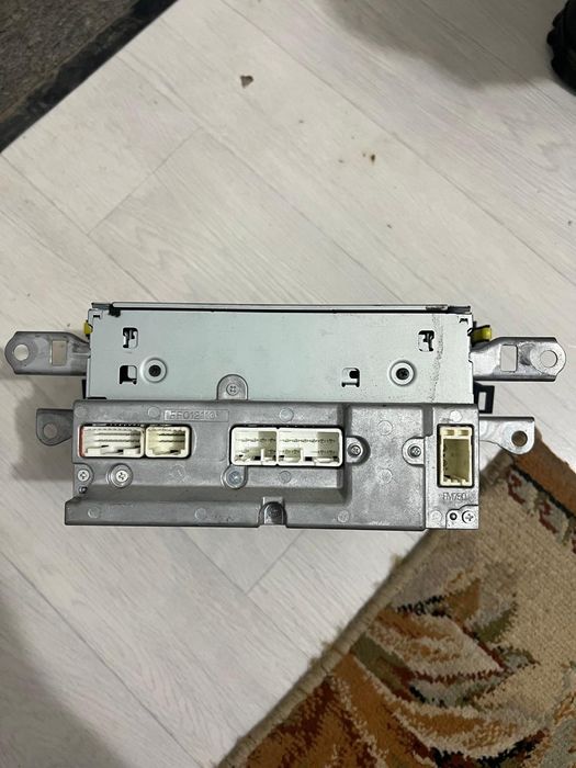 Продам магнитолу от Polo 2015, Corolla 2011