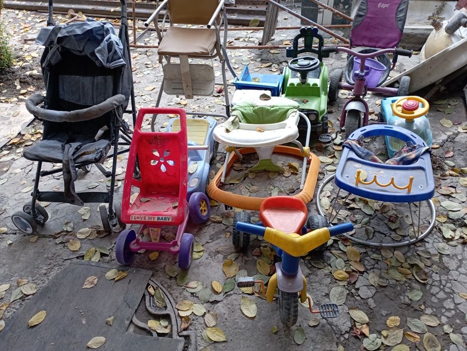 Детские игрушки пластмассовые