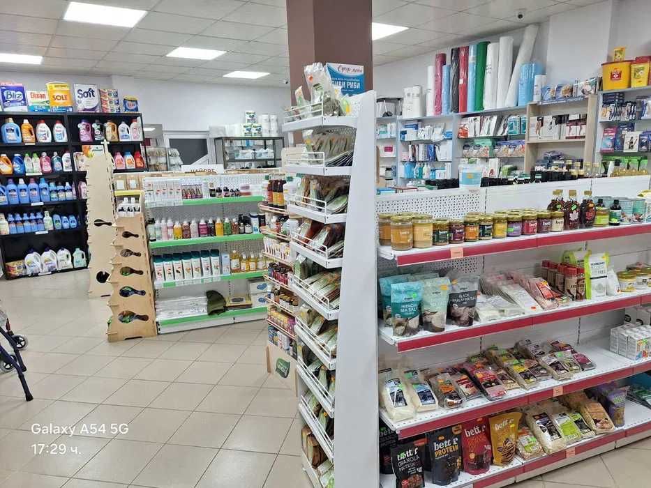 Търговско оборудване за дрогерия, аптека, био магазин, Метални Стелажи