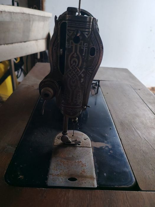 Mașină cusut Singer