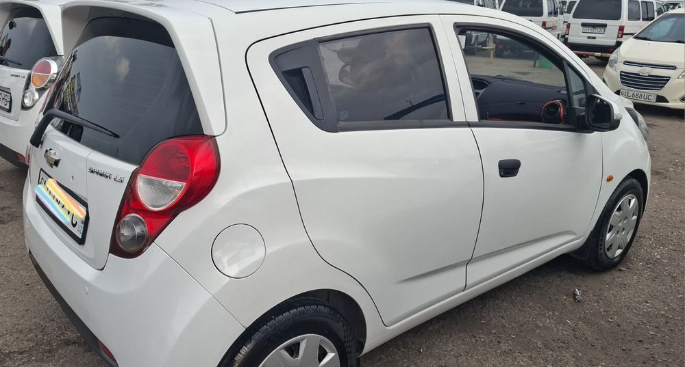 Spark avtomat 2010 yil