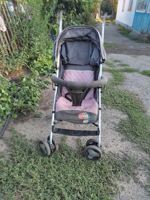 Продам прогулочную коляску