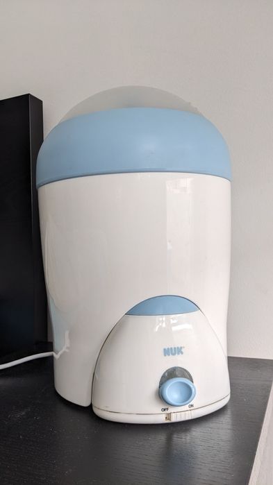 Стерилизатор  и биберони NUK