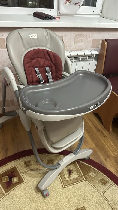 Продам стульчик для кормления