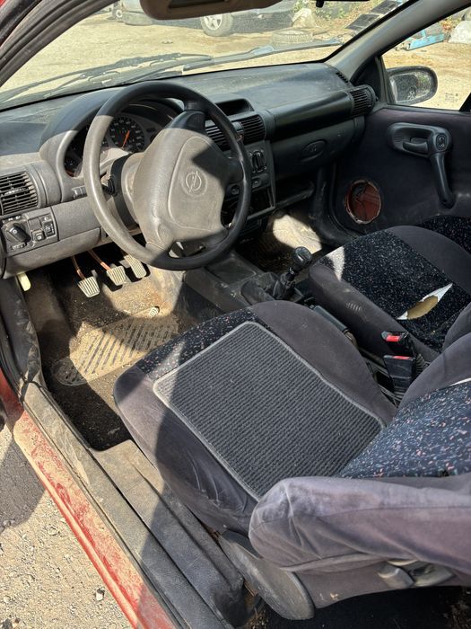 Опел тигра 1.6 на части.