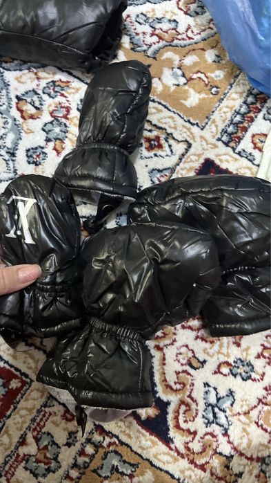 Продается детский комбенезон LV размер м ка