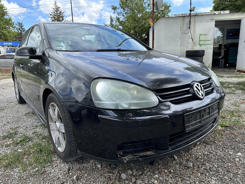 Голф 5 2.0 дизел 2004. Г 6 ск само на части