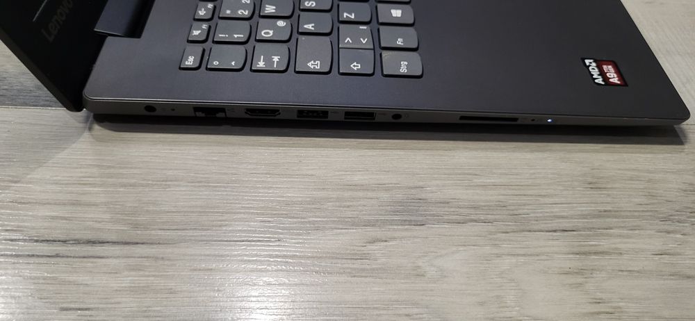 Lenovo ideapad 320-Amd A9 9420/8гб/128гб ссд