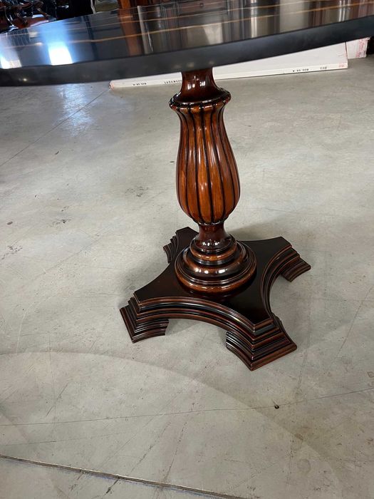 Masa Baroc rotunda/Casa Padrino!