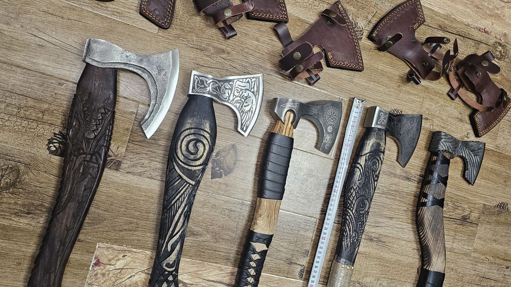 Topoare diferite modele