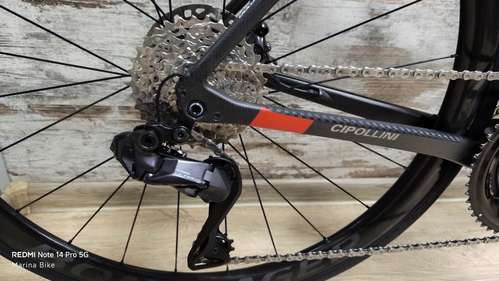 Карбонов шосеен велосипед Cipollini Dolomia Ultegra Di2 Aeolus RSL 37 Carbon | L
