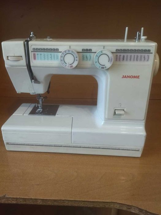 Швейная машинка Janome rx18s