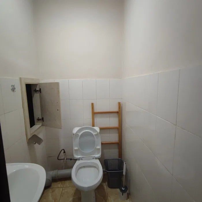 Sergeli-5A 3/5/7 Srochna Arendaga Beriladi.