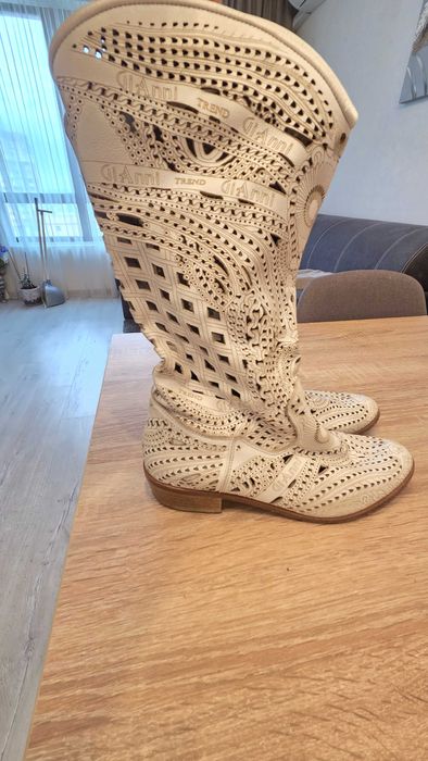 Летни ботуши от естествена кожа.