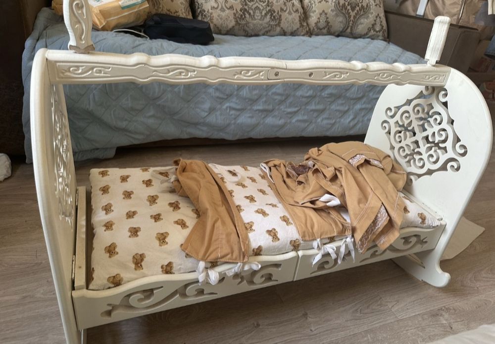 Бесик в хорошем состоянии