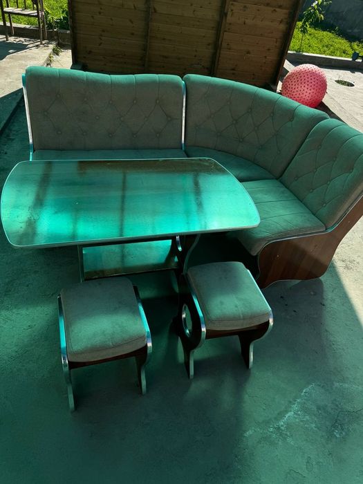 Мягкая мебель уголок