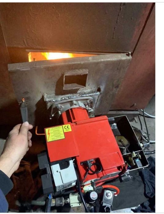 Arzator, injector ulei uzat de la 10-50kw cu compresor incorporat