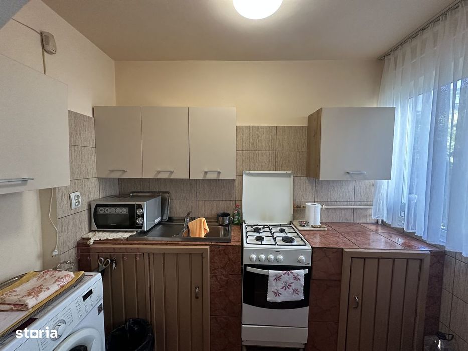 Agentia imobiliara VIGAFON vinde apartament 3 camere Malu Rosu