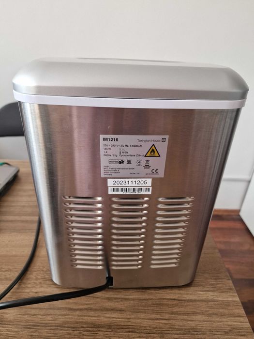 Aparat electric cuburi gheata -uz casnic -transport gratuit