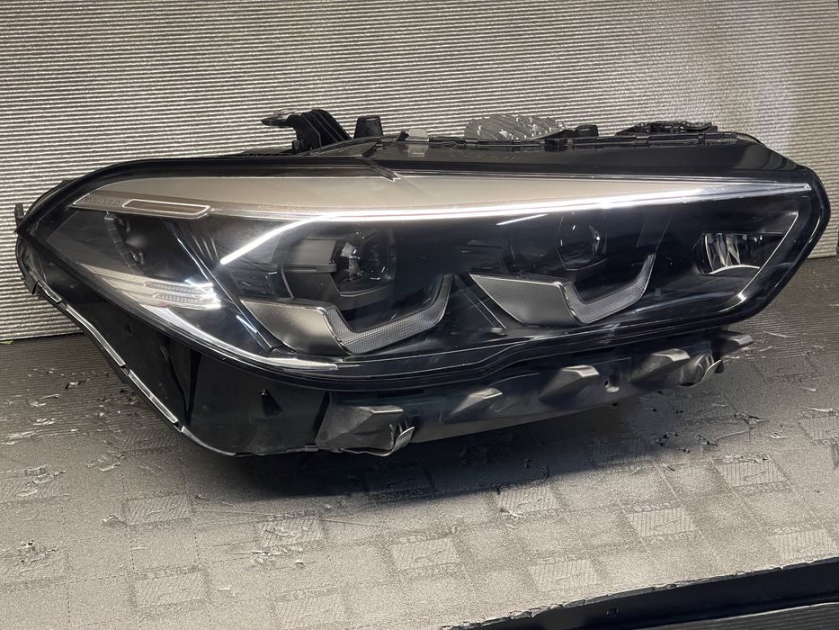Far Bmw x5 g05 x6 g06 Led adaptive impecabil
