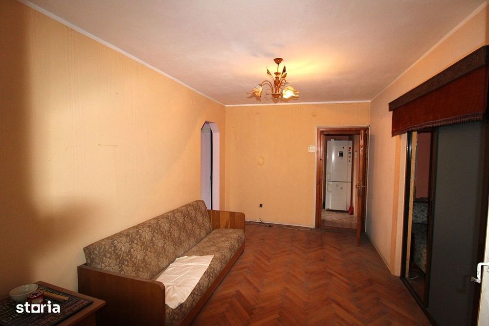Apartament cu 3 camere in Micro 19