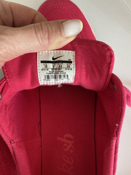 Цикламени кецове Nike от плат 44 номер
