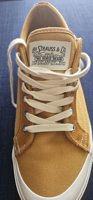 Tenesi noi originali Levis 44-45