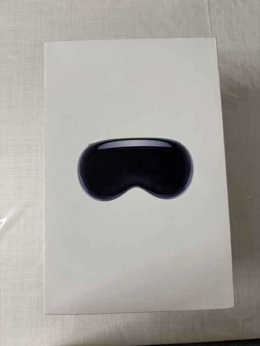 Продается Apple Vision Pro 512 GB