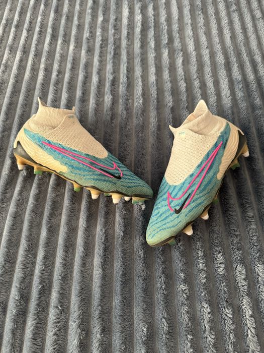 Nike Phantom