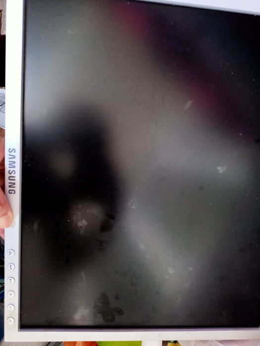 Монитор Самсунг черный