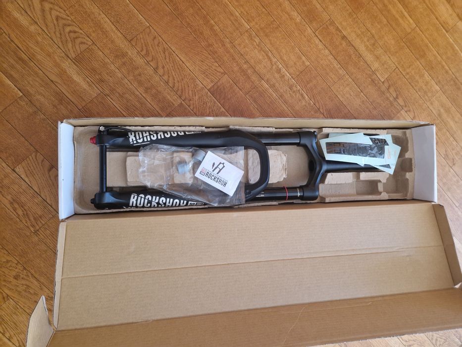 Rockshox Yari RC 27.5 170mm