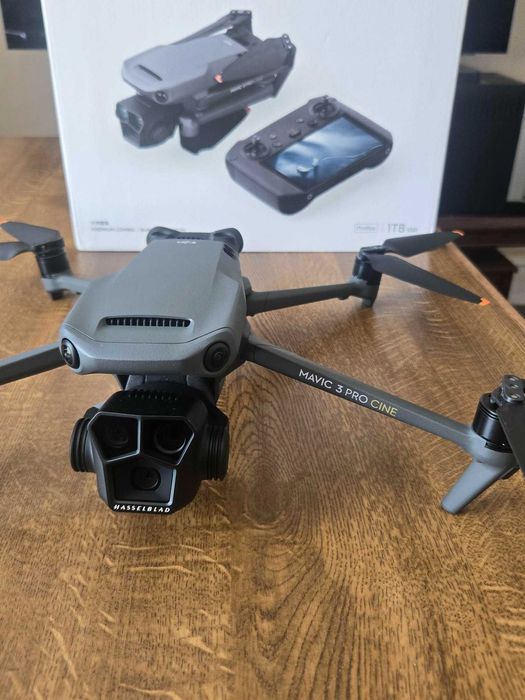 DJI Mavic 3 Pro Cine Premium Combo – 1TB SSD, Apple ProRes, DJI RC Pro – като нов