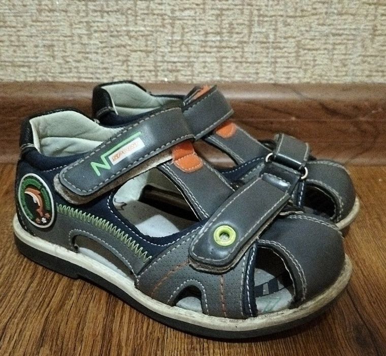 Сандалии   26 рр