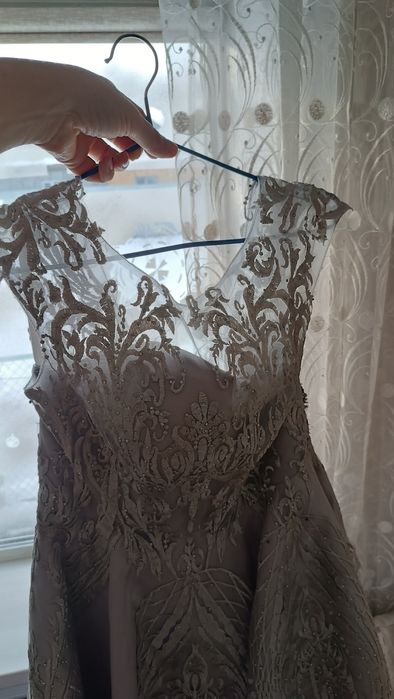 Продам вечернее платье