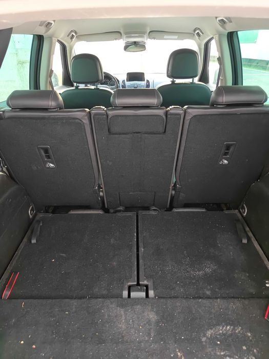 Opel Zafira Tourer 2015