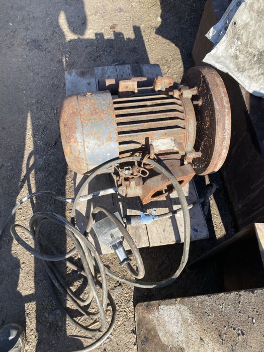 Электродвигатель