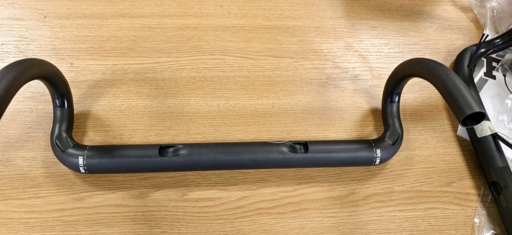 Кормило DEDA ELEMENTI Handlebar 35" 35mm x 460mm RHM Carbon PoB