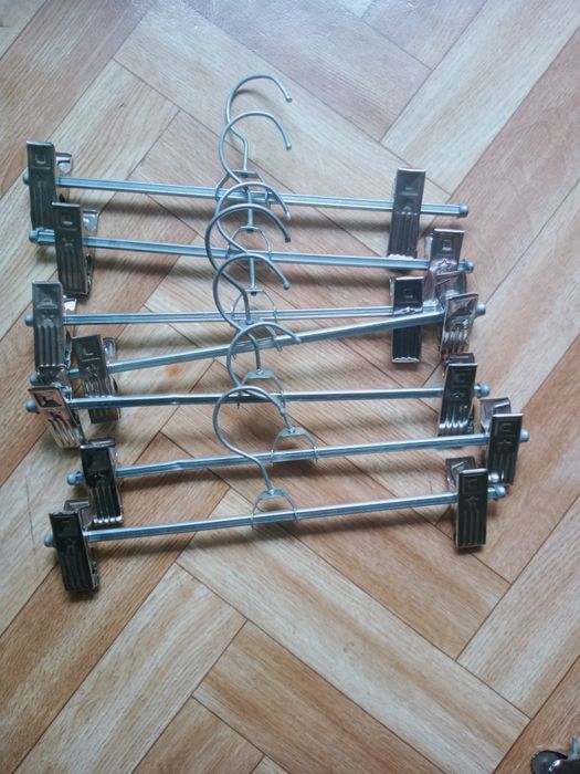 Вешалки с прищепками