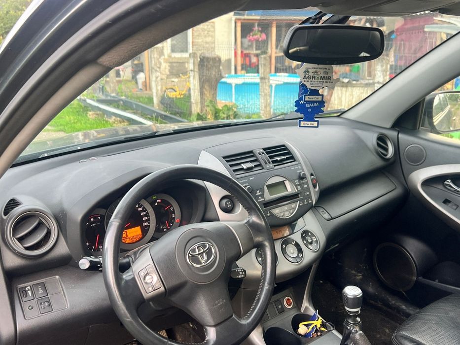 Vând Toyota rav 4 motor 22