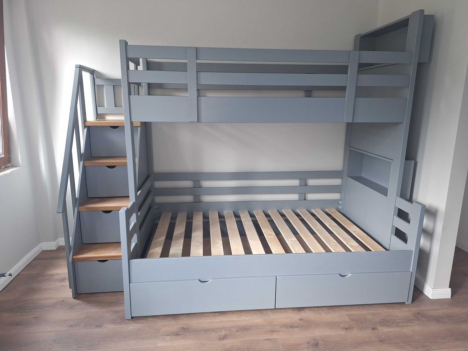 TRANSPORT GRATUIT.Pat supraetajat cu scara tip sertare.Cod 3539