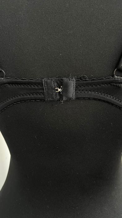 Sutien vintage în stil La Perla