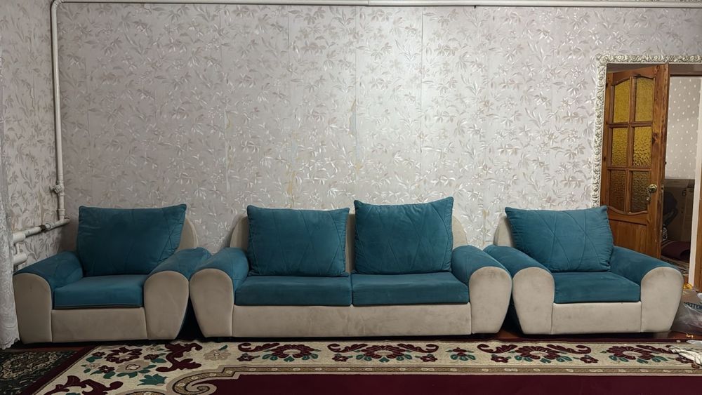 Продам диван уголок в отличном состоянии