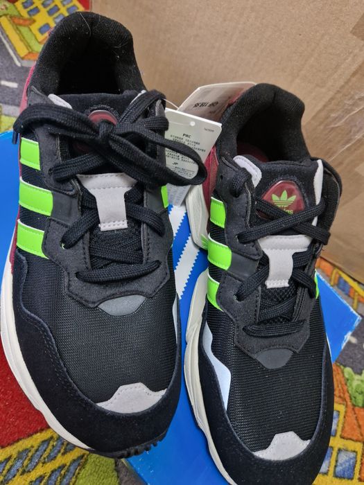 Adidași bărbat  yung