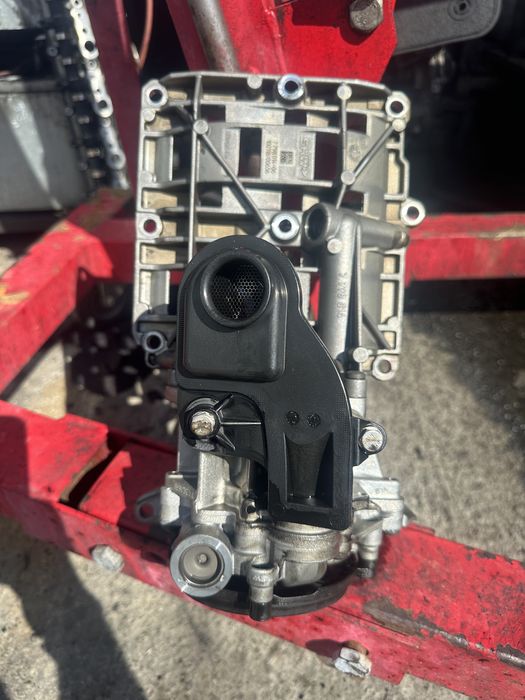 Pompa ulei bmw n47 e90 e91 e92 e93 e87 e81 e82 e88 143cp 177cp