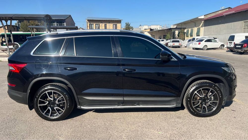 Assalomu alaykum. Shkoda kodiaq sotiladi