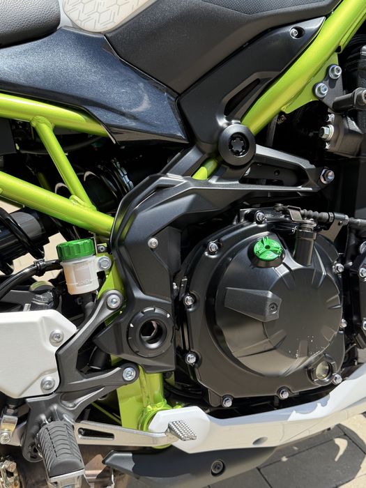Kawasaki z900 -