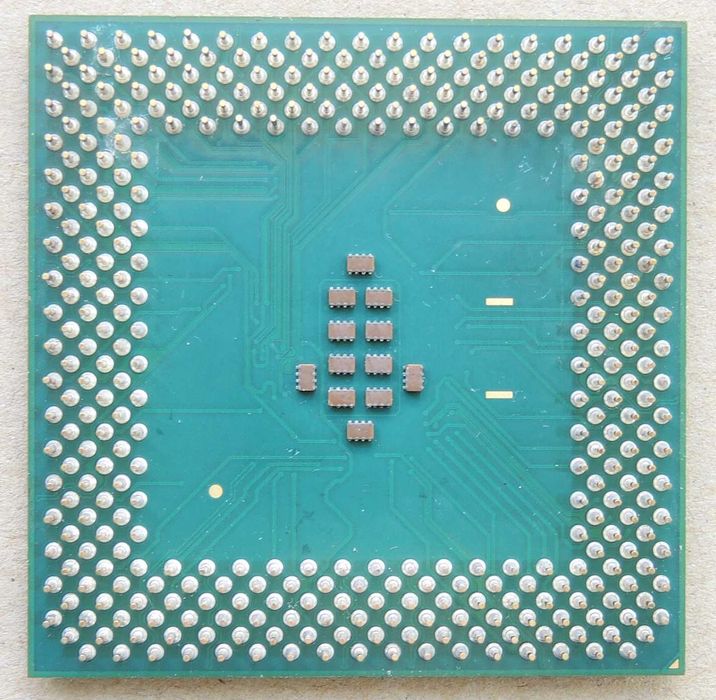 Intel Celeron Tualatin 1100A/256/100/1.475 SL5ZE Socket 370 Testat