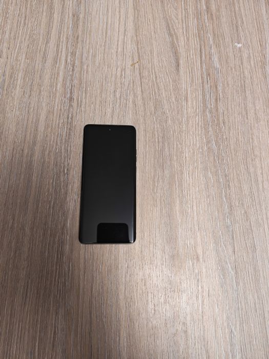 Vând Motorola Edge 40 Neo