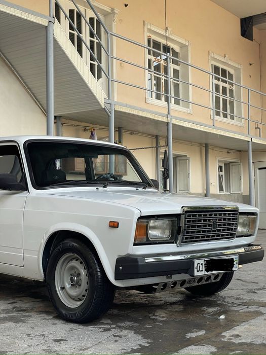 Vaz 2107 sotiladi